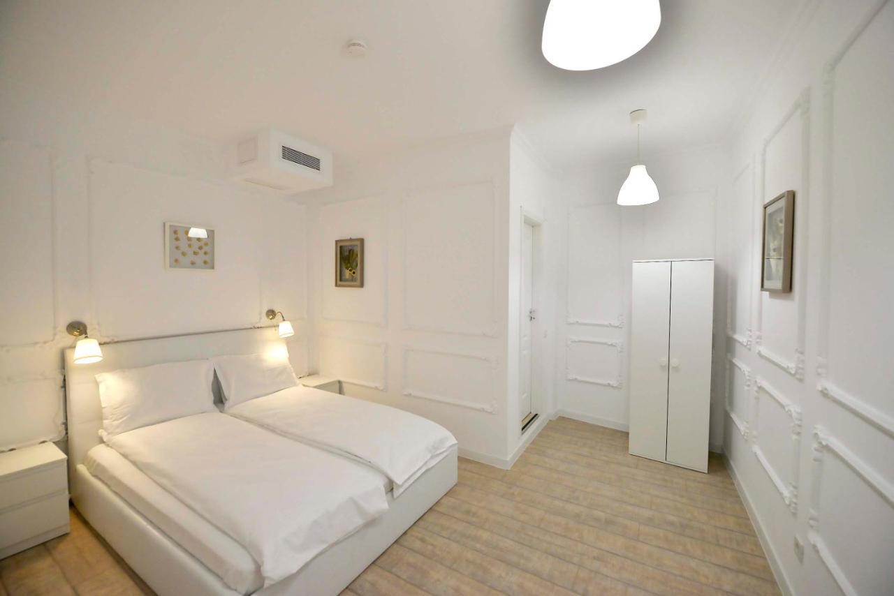 Otilia Aparthotel Bucharest Exterior photo